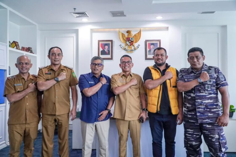 Bersilaturahmi dengan jajaran PT Pelabuhan Indonesia (Persero)