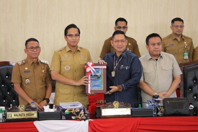 Selamat Hari Senin, tetap semangat beraktivitas dan terus menebar energi positif untuk Kota Meda (2)