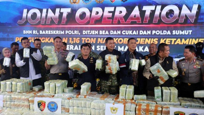 pengungkapan-116-ton-narkotika-jenis-ketamin-di-medan-1792739275182_169